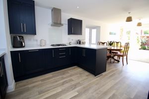 Kitchen/Diner- click for photo gallery
